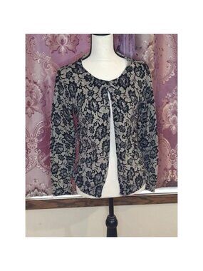 Studio Works Small Cardigan lace design